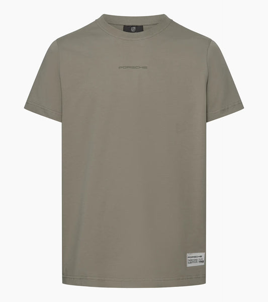 T-Shirt - M - There Is No Substitute