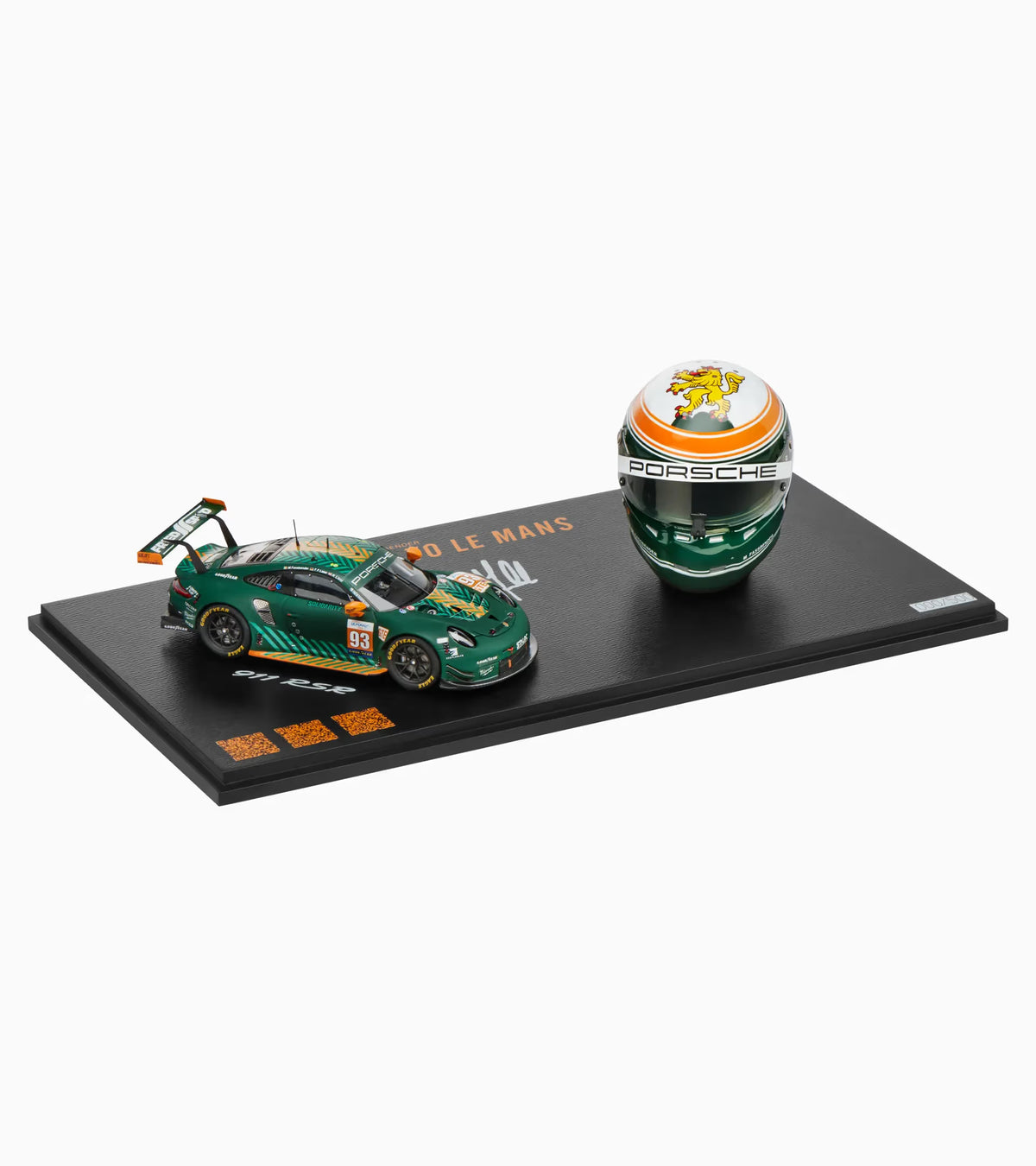 Porsche 911 RSR and Michael Fassbender helmet - Limited Edition