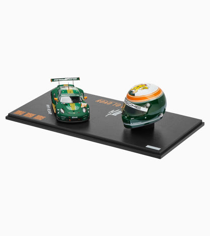 Porsche 911 RSR and Michael Fassbender helmet - Limited Edition