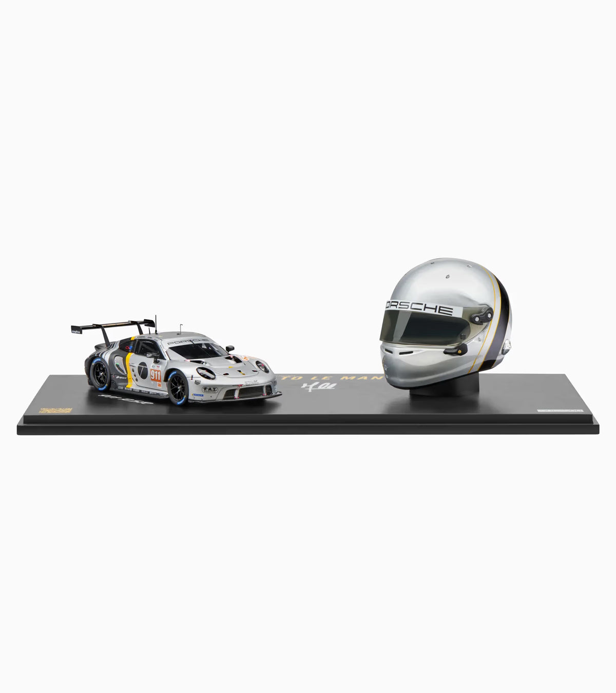 Porsche 911 RSR and Michael Fassbender helmet - Limited Edition