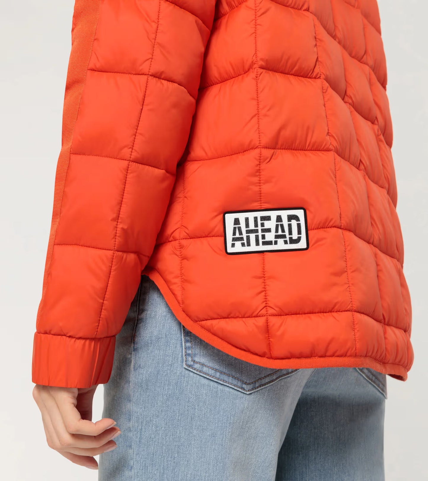 Jacket - L - AHEAD